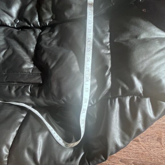 Soho Faux Leather City PufferCoat oversize crop black size small - Picture 10 of 11